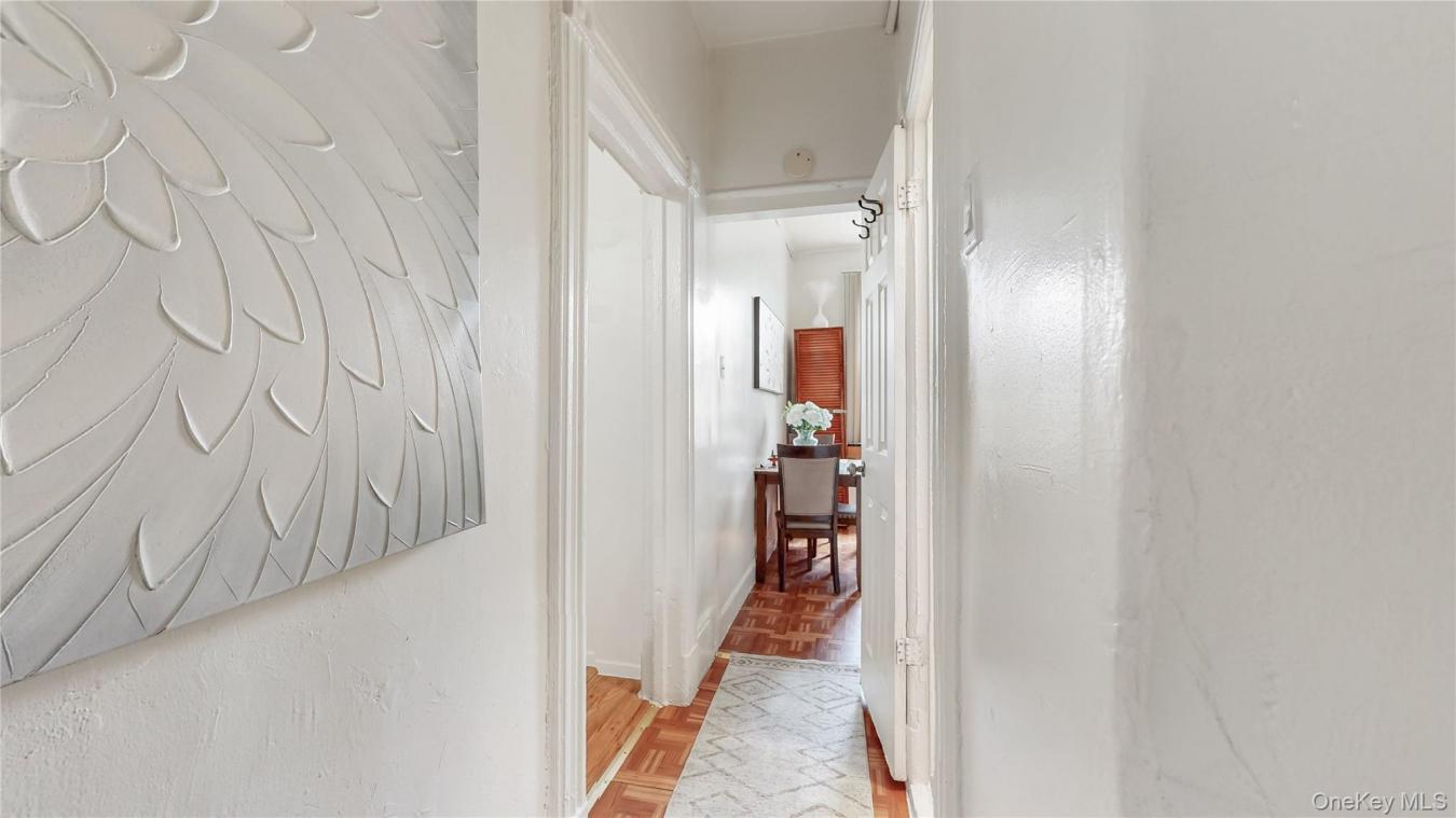 New York, Kings (Brooklyn), 11221, United States, 6 Bedrooms Bedrooms, ,3 BathroomsBathrooms,Residential,For Sale,2049884