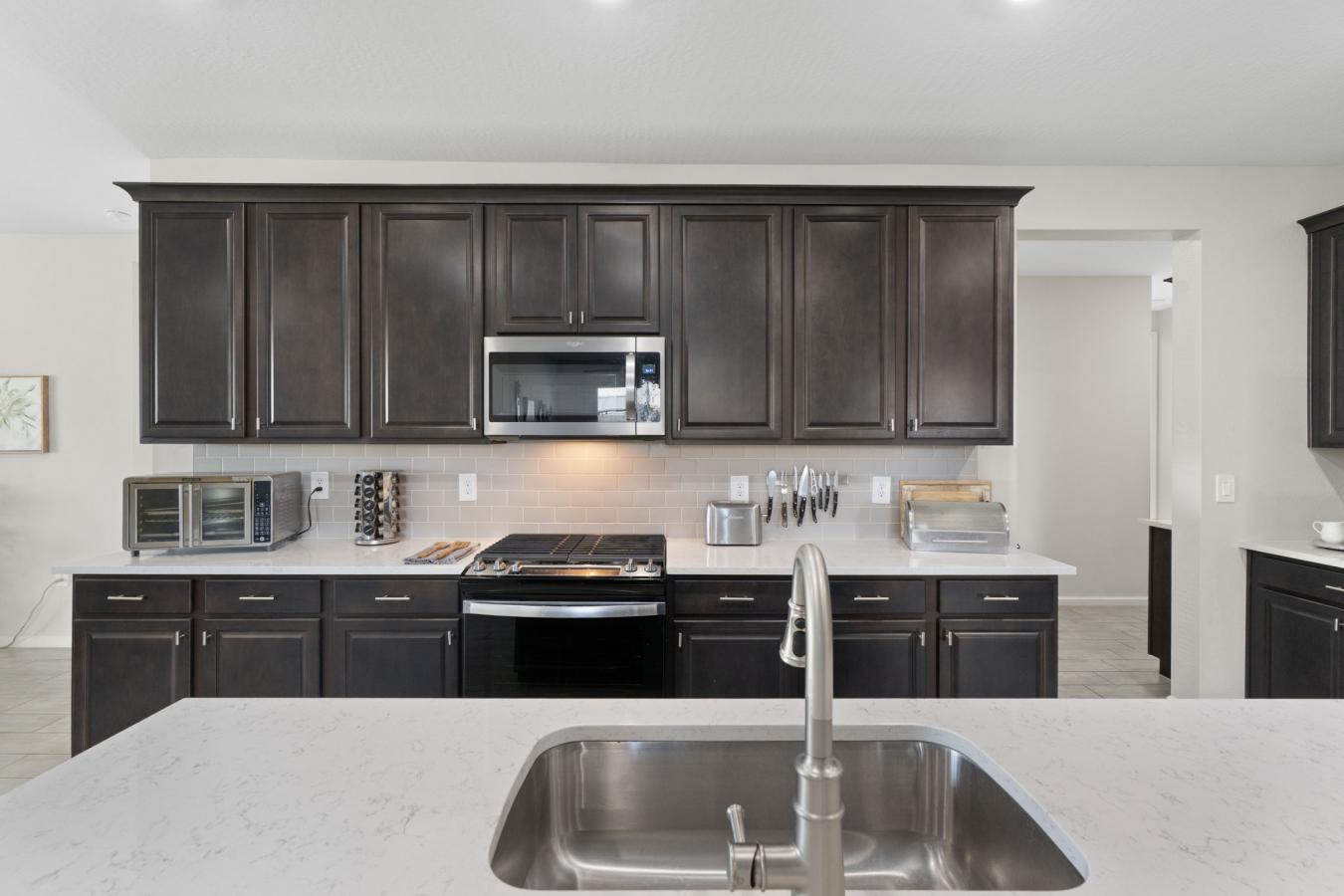 Goodyear, Maricopa, 85338, United States, 3 Bedrooms Bedrooms, ,3 BathroomsBathrooms,Residential,For Sale,2049883