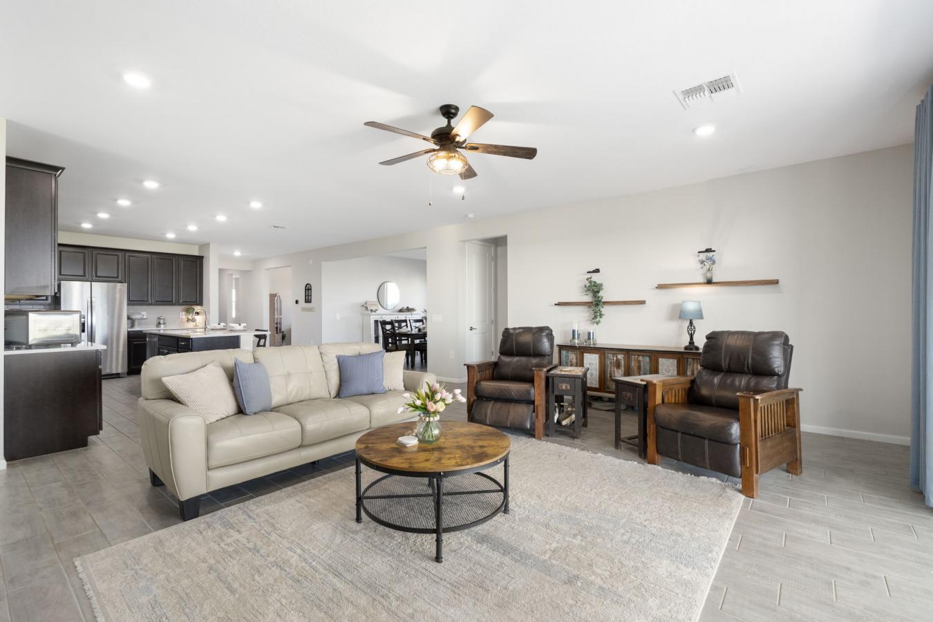 Goodyear, Maricopa, 85338, United States, 3 Bedrooms Bedrooms, ,3 BathroomsBathrooms,Residential,For Sale,2049883
