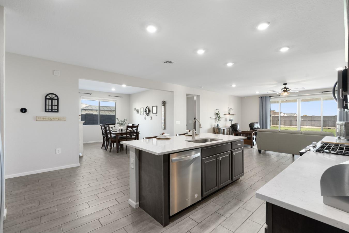 Goodyear, Maricopa, 85338, United States, 3 Bedrooms Bedrooms, ,3 BathroomsBathrooms,Residential,For Sale,2049883
