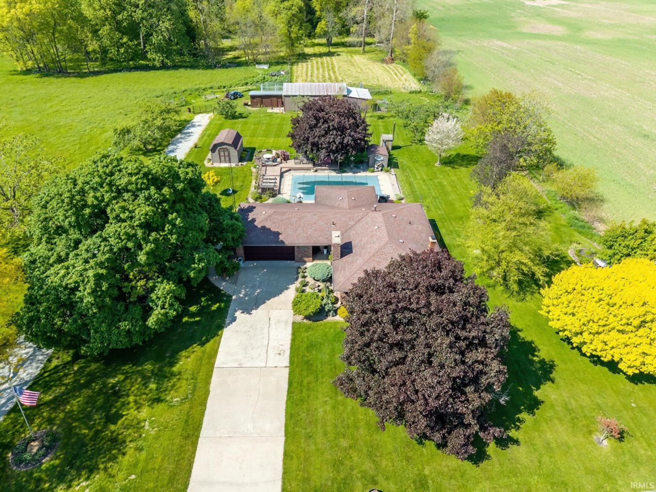 Claypool, Kosciusko, 46510, United States, 3 Bedrooms Bedrooms, ,2 BathroomsBathrooms,Residential,For Sale,2049882