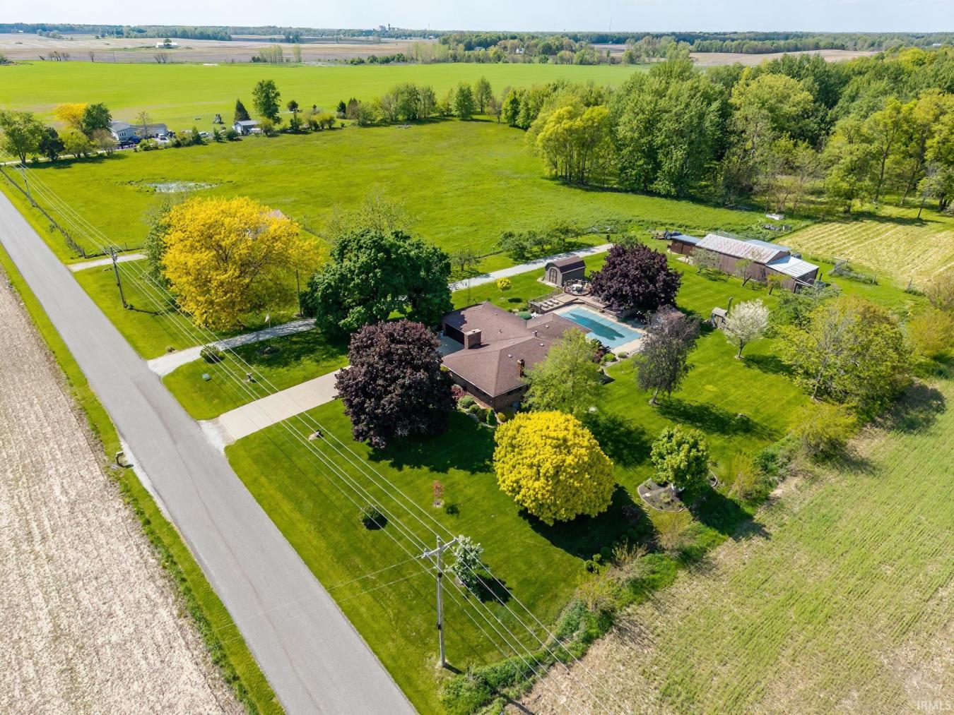 Claypool, Kosciusko, 46510, United States, 3 Bedrooms Bedrooms, ,2 BathroomsBathrooms,Residential,For Sale,2049882