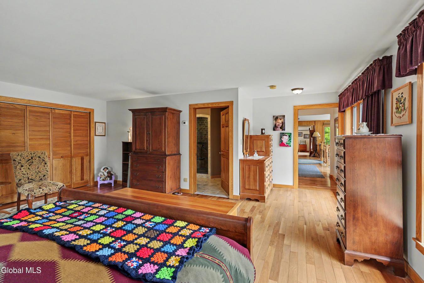 Schroon Lake, Essex, 12870, United States, 4 Bedrooms Bedrooms, ,2 BathroomsBathrooms,Residential,For Sale,2049880