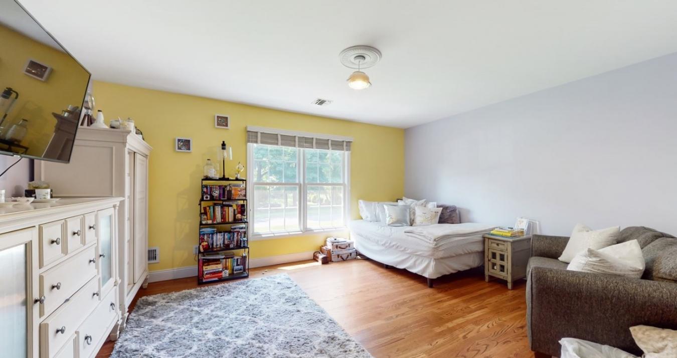 Locust Valley, New York, 11560, United States, 5 Bedrooms Bedrooms, ,4 BathroomsBathrooms,Residential,For Sale,2049877