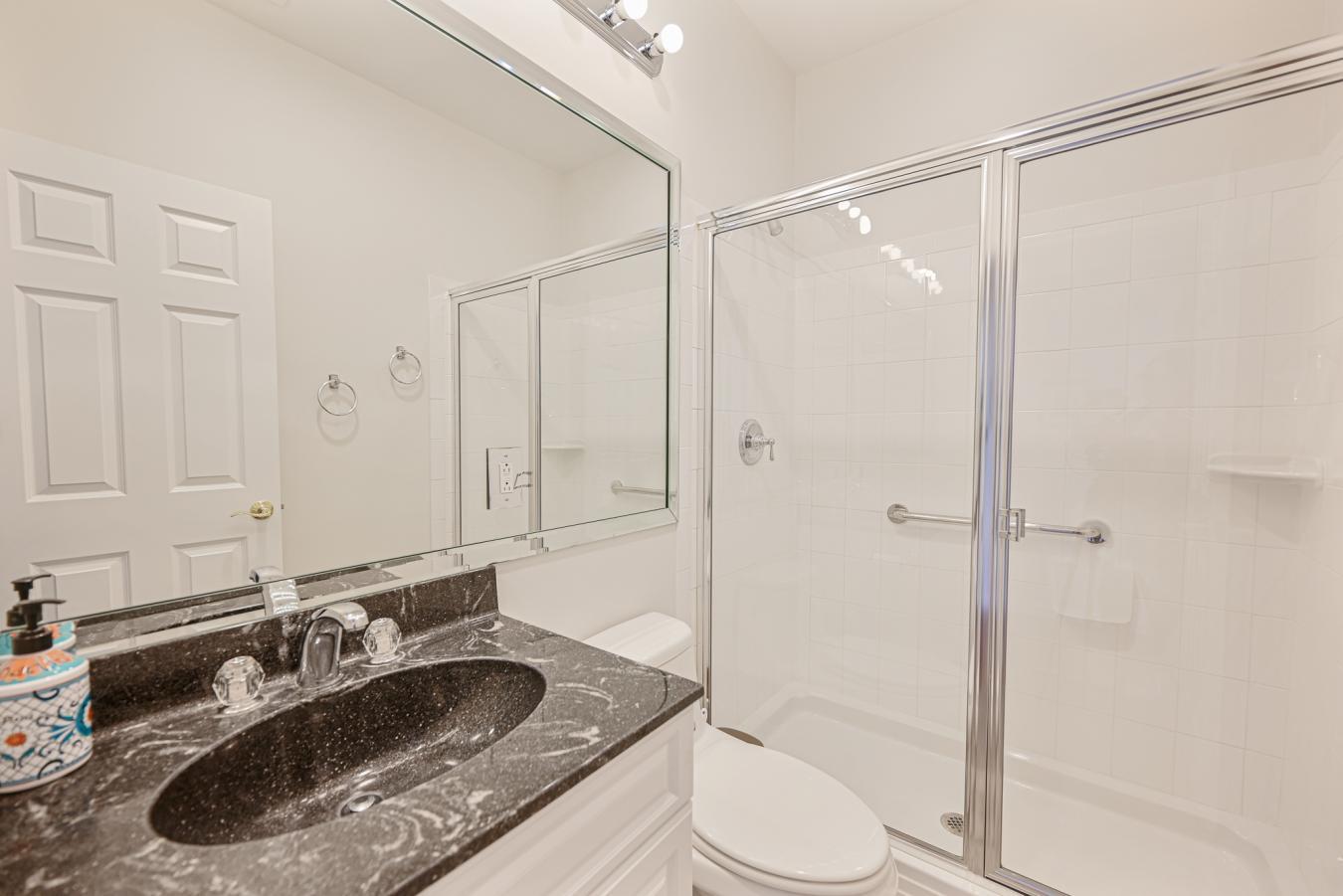 Port Washington, New York, 11050, United States, 4 Bedrooms Bedrooms, ,3 BathroomsBathrooms,Residential,For Sale,2049875