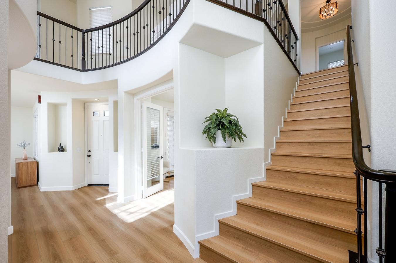 Carlsbad, San Diego, 92011, United States, 5 Bedrooms Bedrooms, ,3 BathroomsBathrooms,Residential,For Sale,2049871