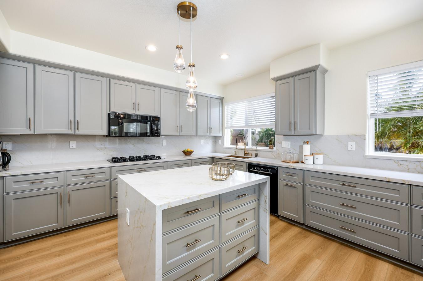 Carlsbad, San Diego, 92011, United States, 5 Bedrooms Bedrooms, ,3 BathroomsBathrooms,Residential,For Sale,2049871