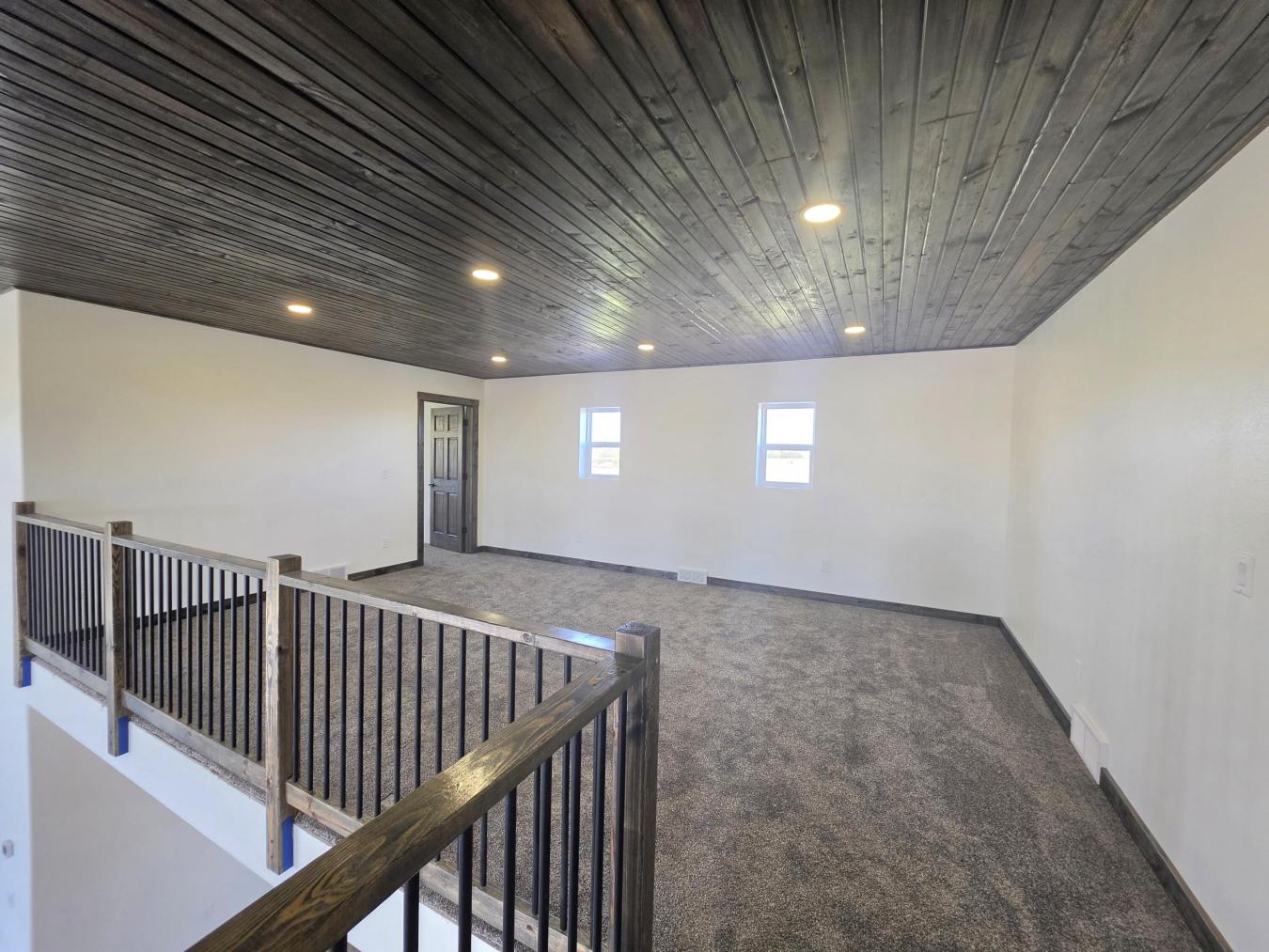 Aberdeen, Brown, 57401, United States, 5 Bedrooms Bedrooms, ,2 BathroomsBathrooms,Residential,For Sale,2049870