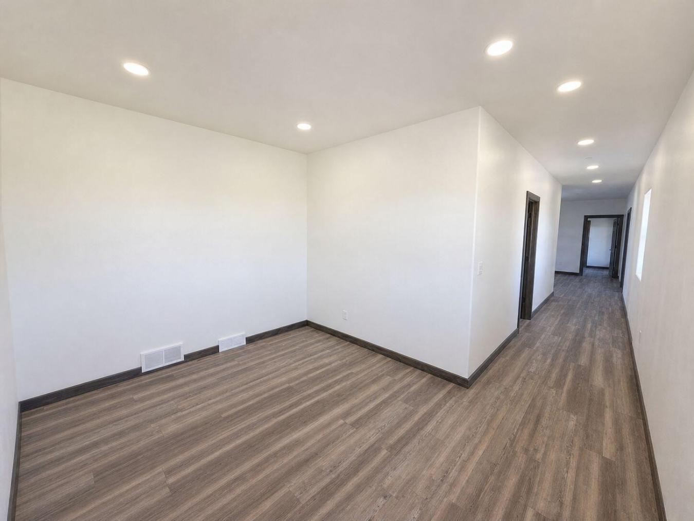Aberdeen, Brown, 57401, United States, 5 Bedrooms Bedrooms, ,2 BathroomsBathrooms,Residential,For Sale,2049870