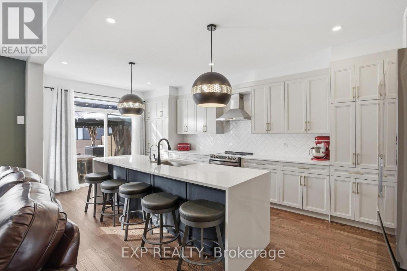 Ottawa, Ottawa, K4M0X5, Canada, 5 Bedrooms Bedrooms, ,5 BathroomsBathrooms,Residential,For Sale,2049868