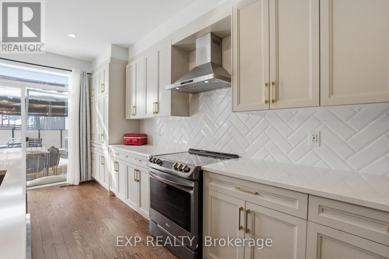 Ottawa, Ottawa, K4M0X5, Canada, 5 Bedrooms Bedrooms, ,5 BathroomsBathrooms,Residential,For Sale,2049868