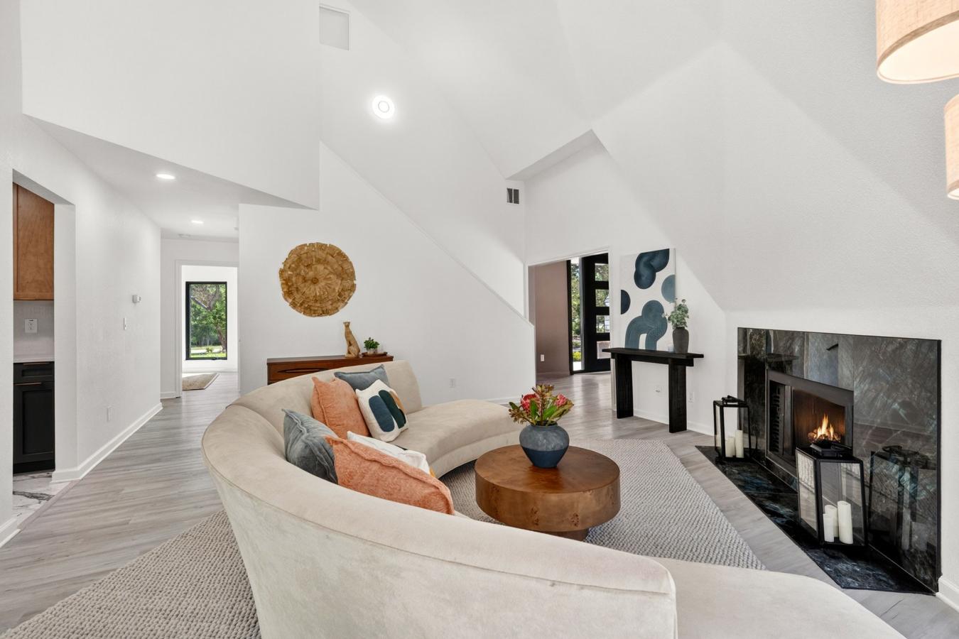Austin, Travis, 78734, United States, 4 Bedrooms Bedrooms, ,2 BathroomsBathrooms,Residential,For Sale,2049867