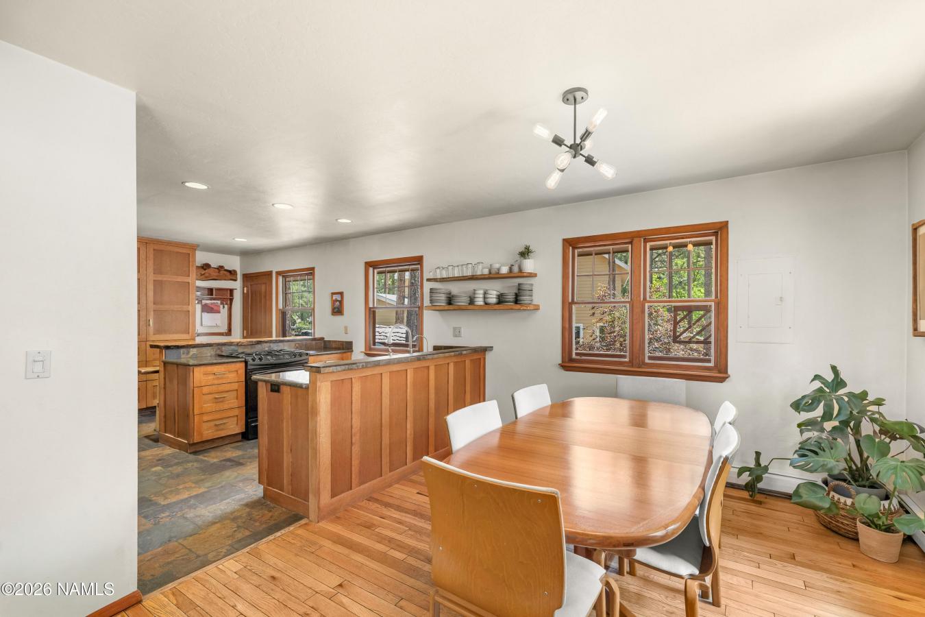 Flagstaff, Coconino, 86005, United States, 4 Bedrooms Bedrooms, ,2 BathroomsBathrooms,Residential,For Sale,2049866