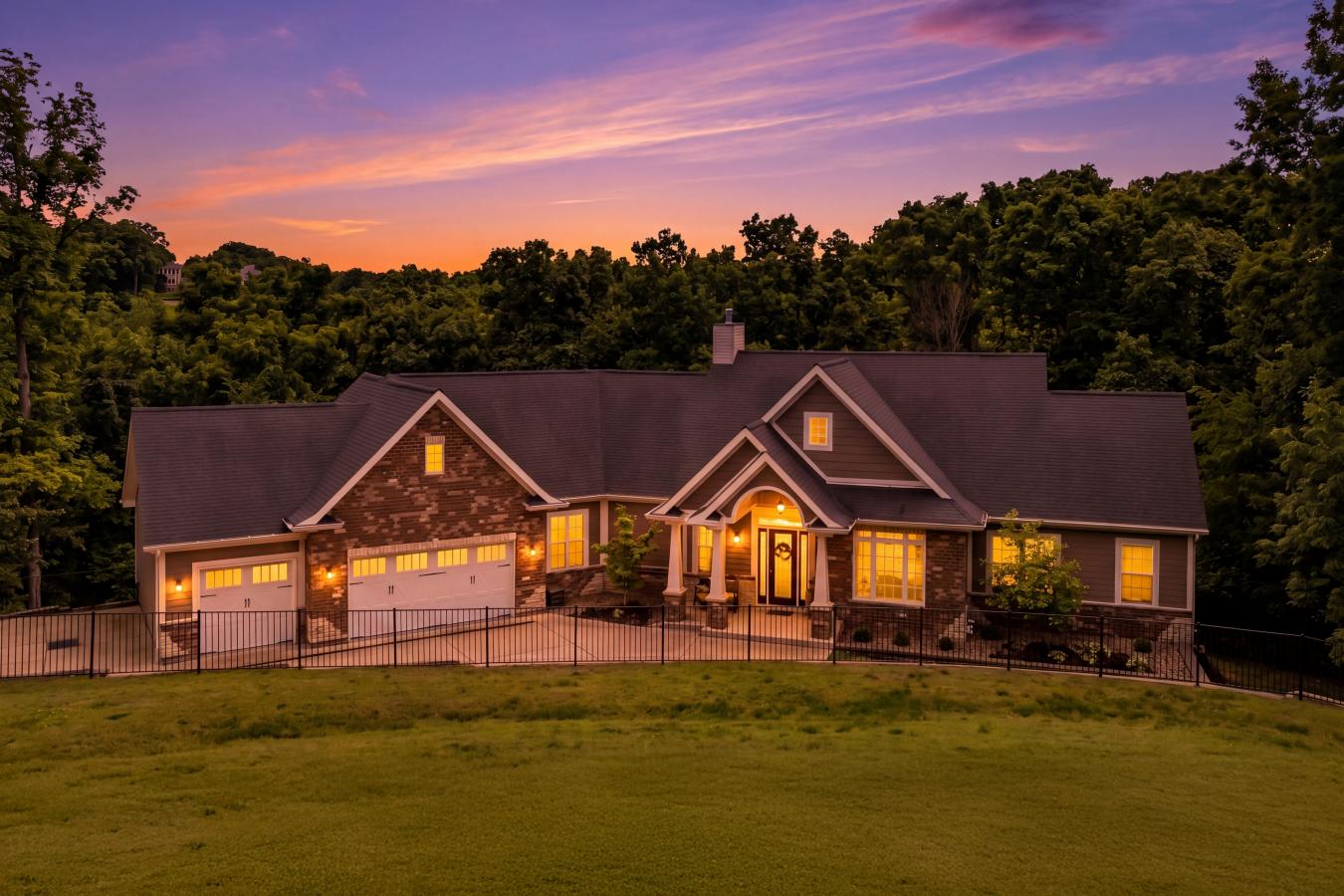 Ballwin, Missouri, 63021, United States, 5 Bedrooms Bedrooms, ,3 BathroomsBathrooms,Residential,For Sale,2049864