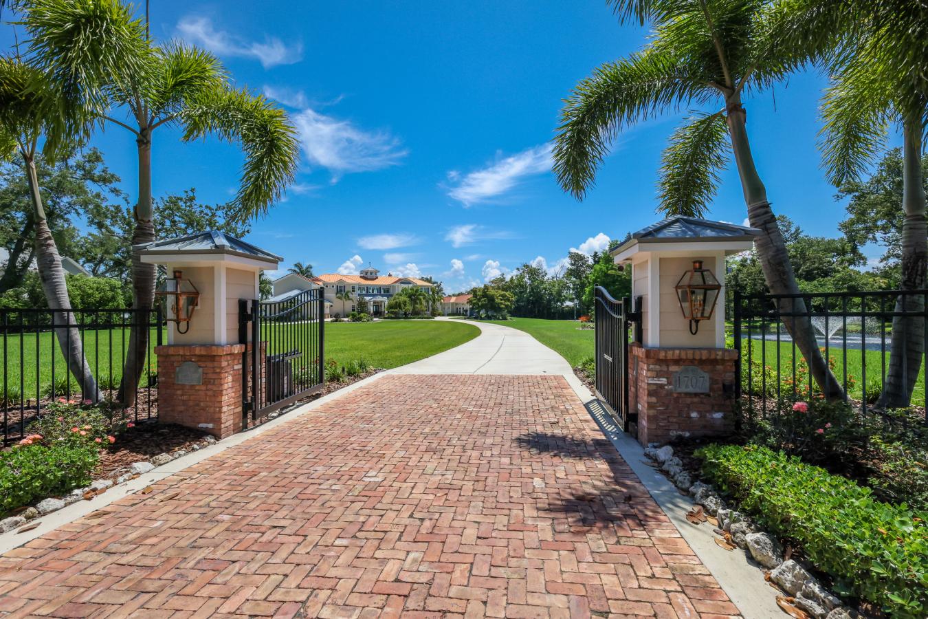 Bradenton, Manatee, 34209, United States, 6 Bedrooms Bedrooms, ,6 BathroomsBathrooms,Residential,For Sale,2049862