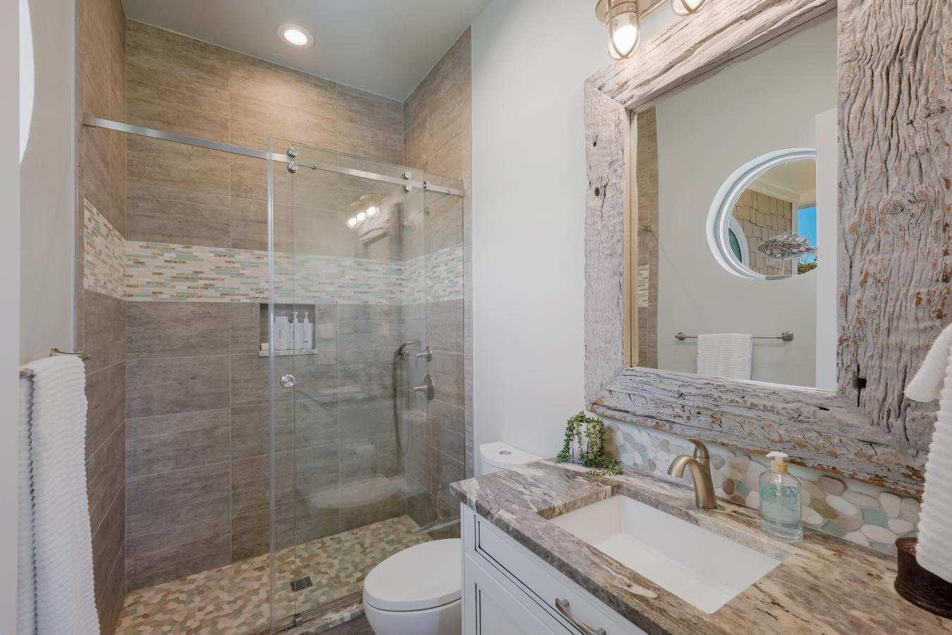 Bradenton, Manatee, 34209, United States, 6 Bedrooms Bedrooms, ,6 BathroomsBathrooms,Residential,For Sale,2049862