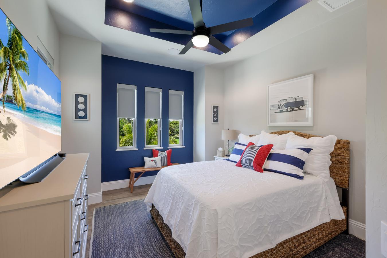 Bradenton, Manatee, 34209, United States, 6 Bedrooms Bedrooms, ,6 BathroomsBathrooms,Residential,For Sale,2049862