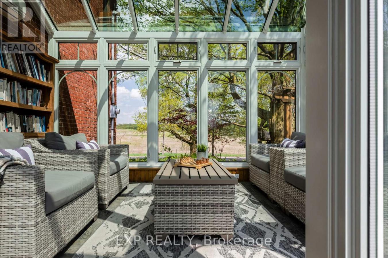 Mono, ON, L9W5W4, Canada, 4 Bedrooms Bedrooms, ,2 BathroomsBathrooms,Residential,For Sale,2049860