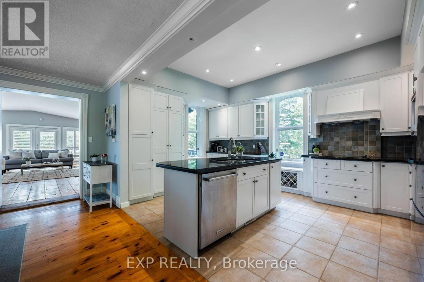 Mono, ON, L9W5W4, Canada, 4 Bedrooms Bedrooms, ,2 BathroomsBathrooms,Residential,For Sale,2049860