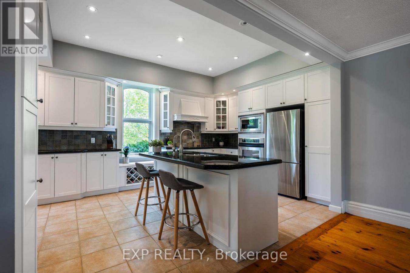 Mono, ON, L9W5W4, Canada, 4 Bedrooms Bedrooms, ,2 BathroomsBathrooms,Residential,For Sale,2049860