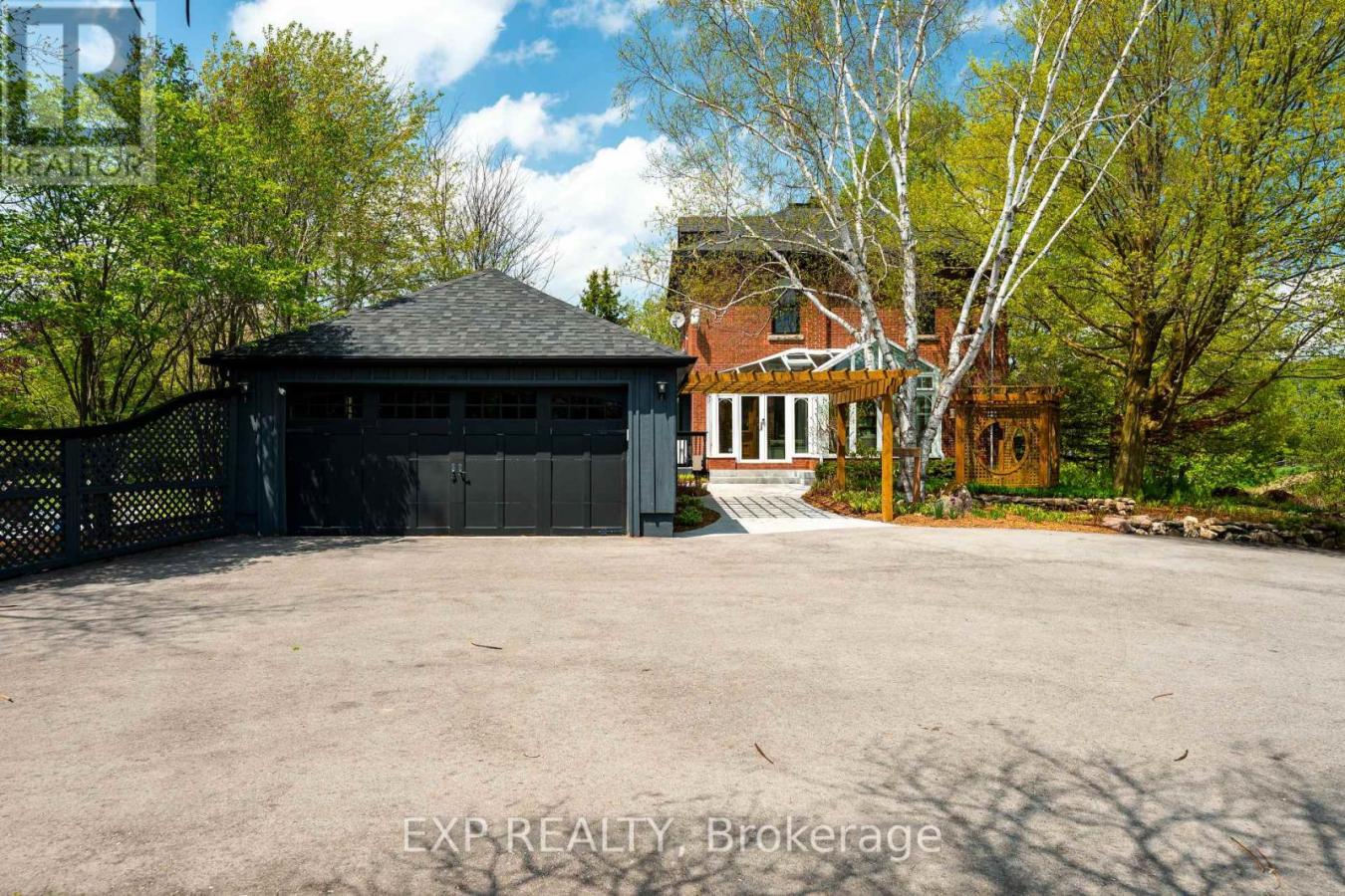 Mono, ON, L9W5W4, Canada, 4 Bedrooms Bedrooms, ,2 BathroomsBathrooms,Residential,For Sale,2049860