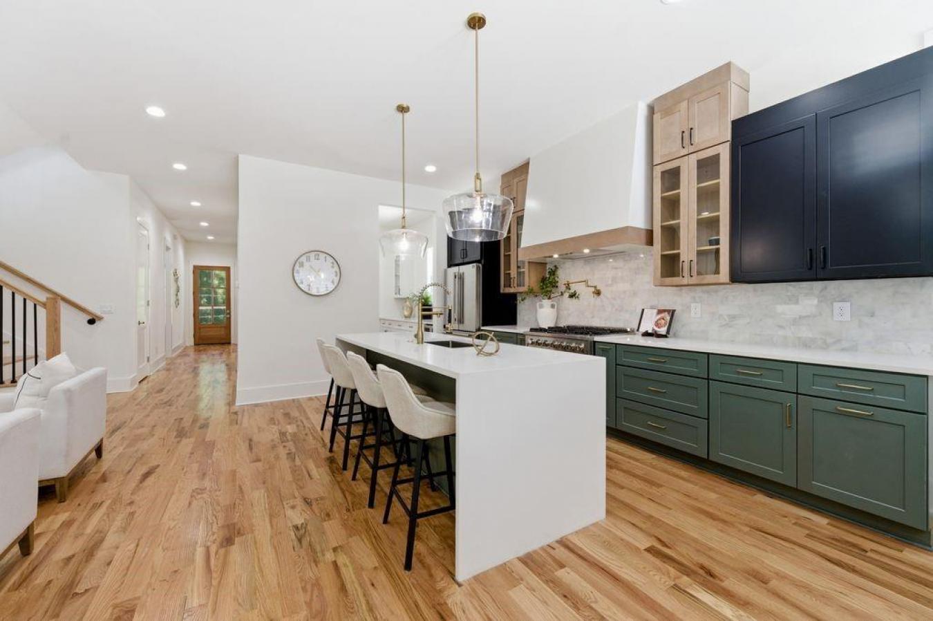 Atlanta, Dekalb - GA, 30317, United States, 4 Bedrooms Bedrooms, ,5 BathroomsBathrooms,Residential,For Sale,2049859