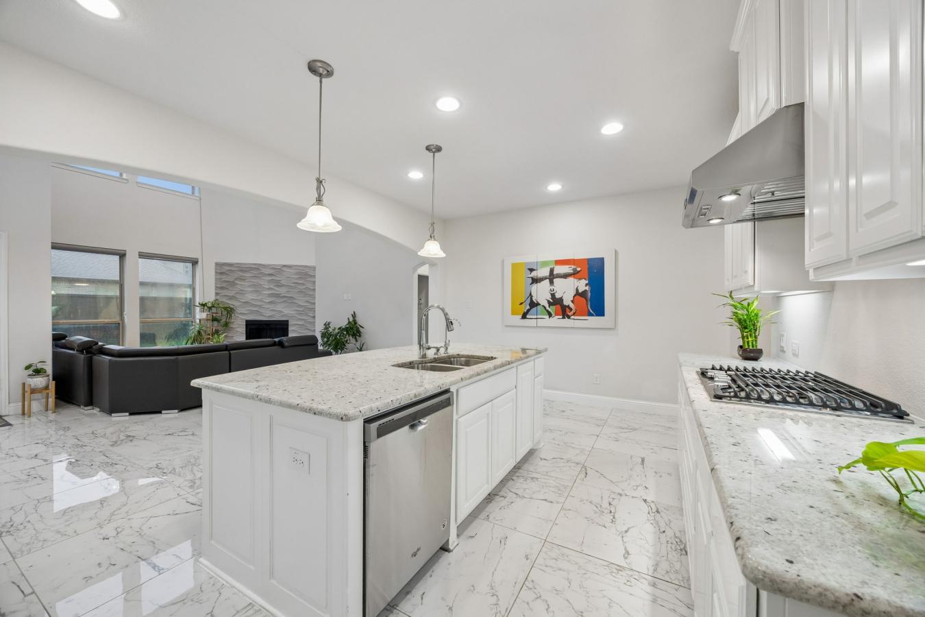 Lewisville, Denton, 75056, United States, 5 Bedrooms Bedrooms, ,4 BathroomsBathrooms,Residential,For Sale,2049858