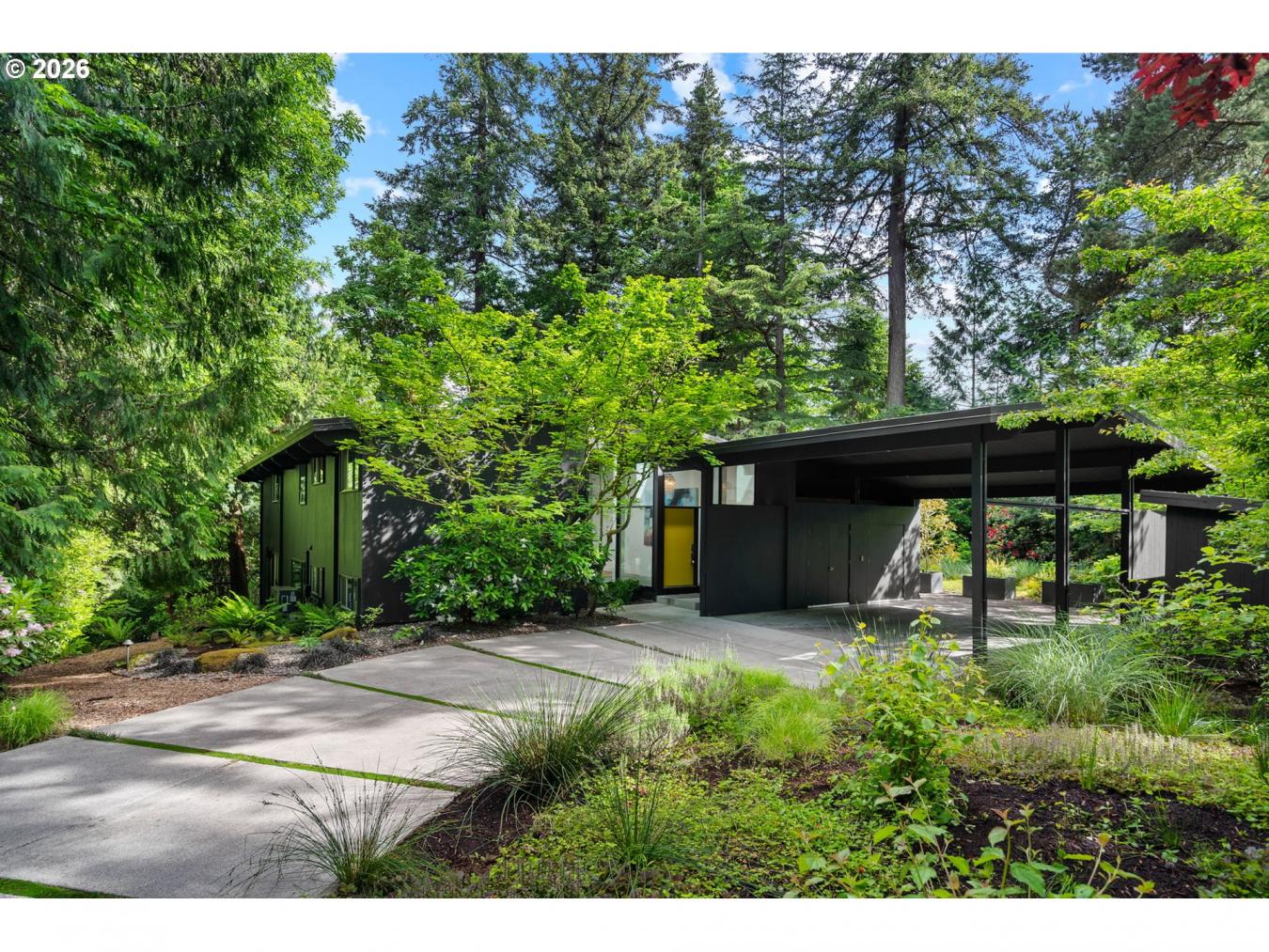 Portland, Multnomah, 97221, United States, ,Residential,For Sale,2049855