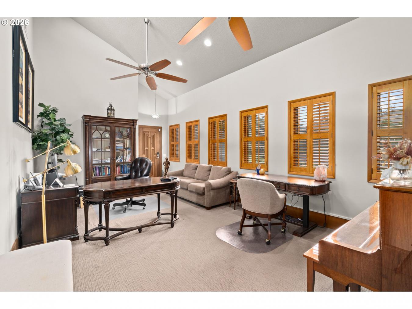 Lake Oswego, Clackamas, 97034, United States, 4 Bedrooms Bedrooms, ,4 BathroomsBathrooms,Residential,For Sale,2049854
