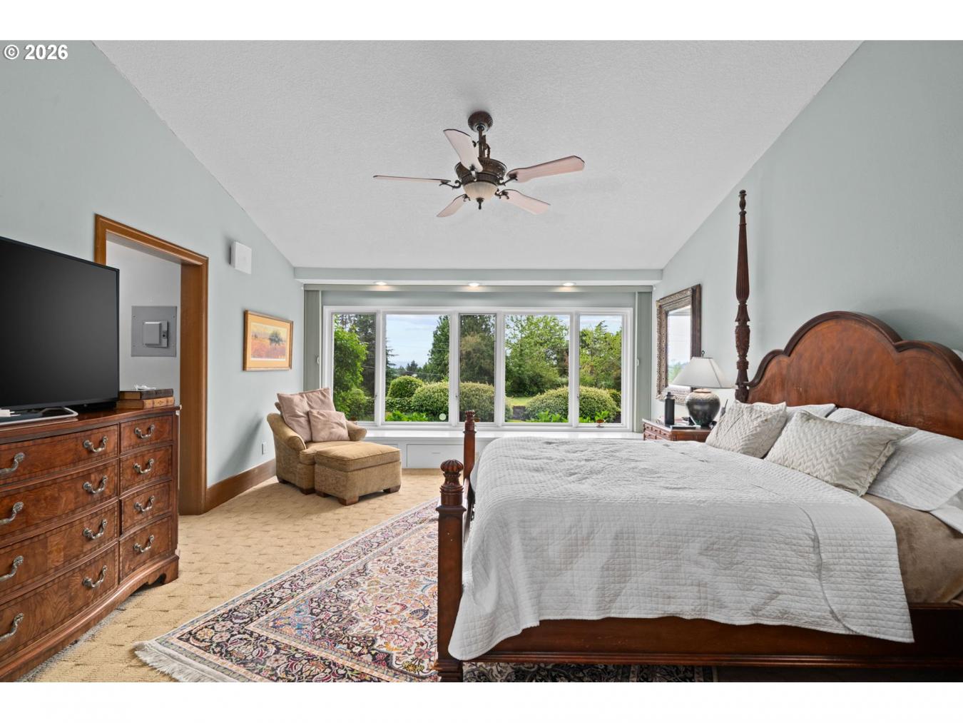 Lake Oswego, Clackamas, 97034, United States, 4 Bedrooms Bedrooms, ,4 BathroomsBathrooms,Residential,For Sale,2049854