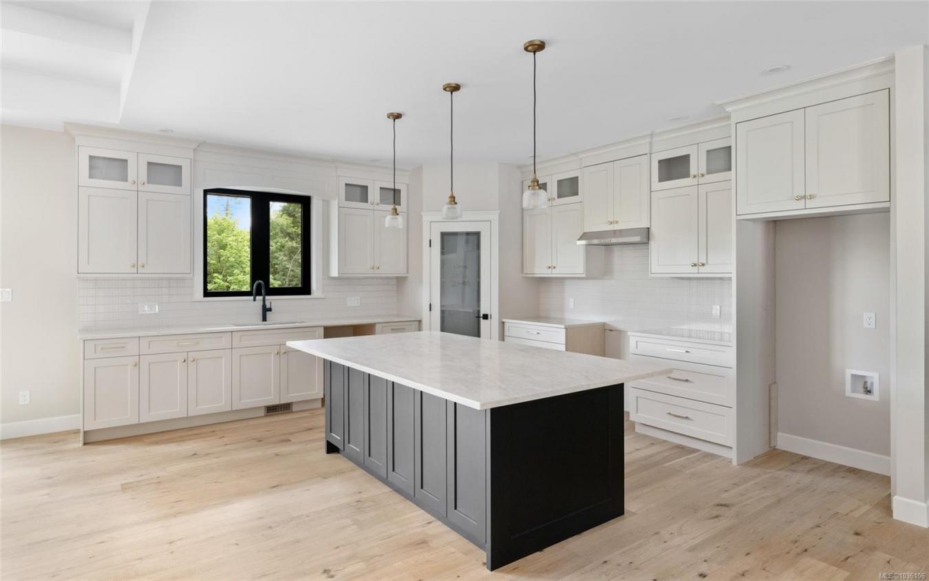 Mill Bay, Cowichan Valley Regional District, V9Z 0G4, Canada, 4 Bedrooms Bedrooms, ,3 BathroomsBathrooms,Residential,For Sale,2049852