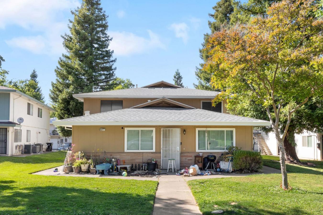 Welcome home to comfort, charm, and effortless everyday living in the – image 4