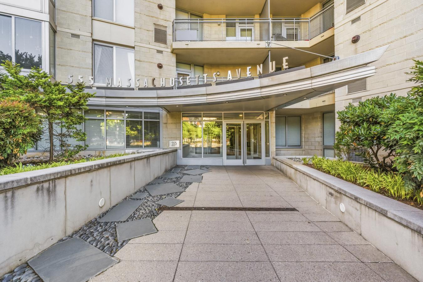 Washington, District of Columbia, 20001, United States, 2 Bedrooms Bedrooms, ,1 BathroomBathrooms,Residential,For Sale,2049845