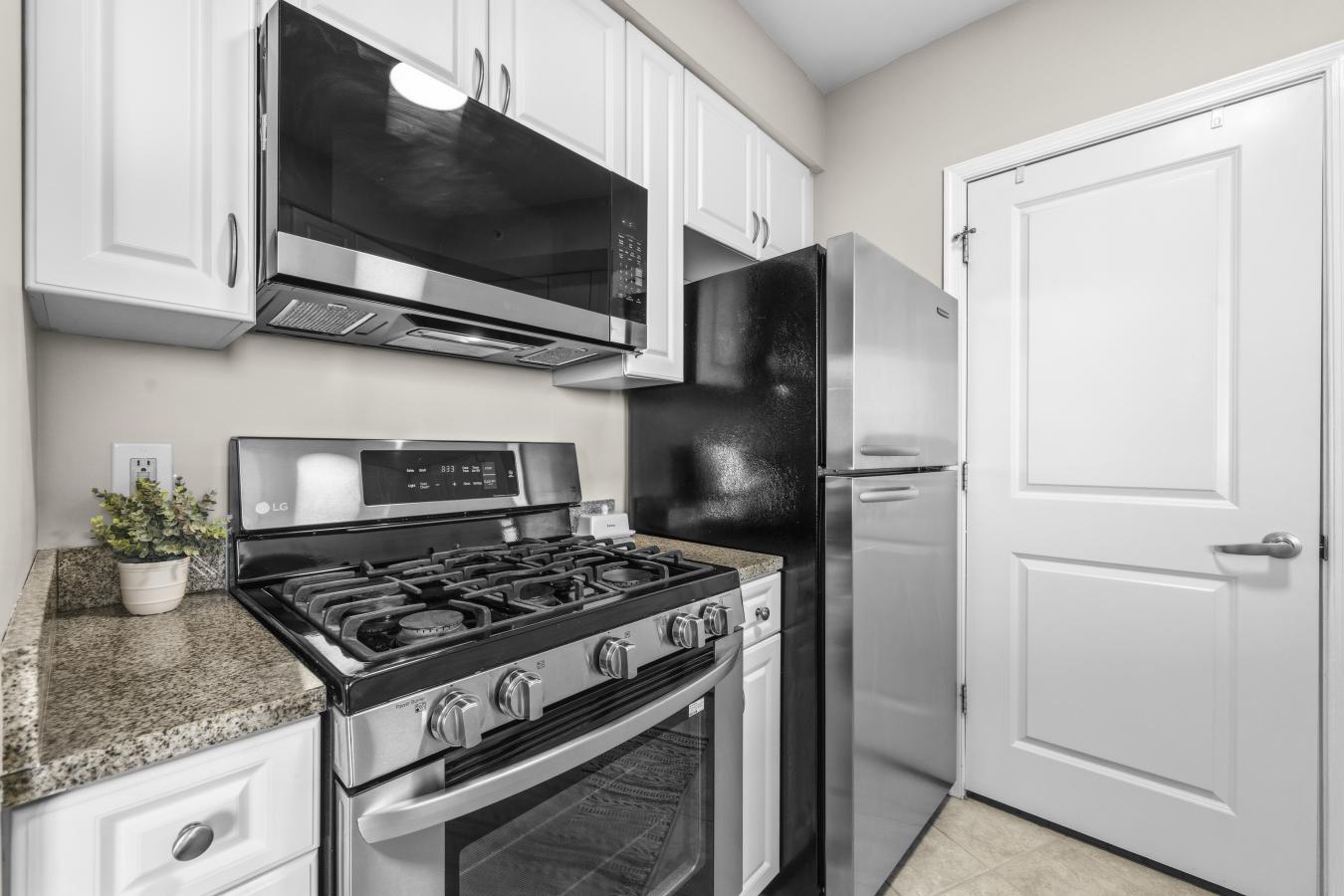 Washington, District of Columbia, 20001, United States, 2 Bedrooms Bedrooms, ,1 BathroomBathrooms,Residential,For Sale,2049845