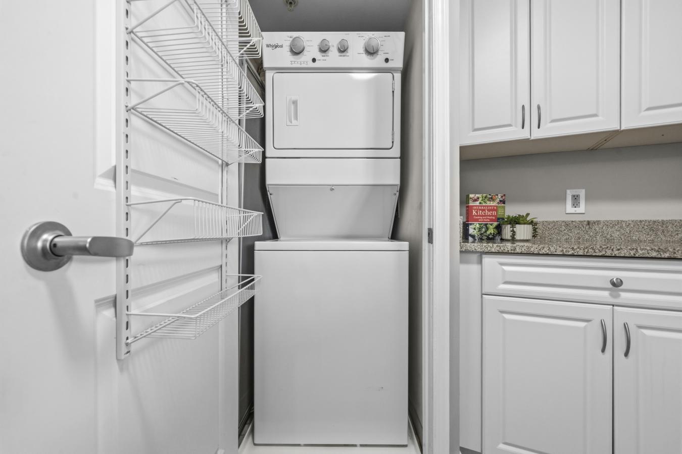 Washington, District of Columbia, 20001, United States, 2 Bedrooms Bedrooms, ,1 BathroomBathrooms,Residential,For Sale,2049845