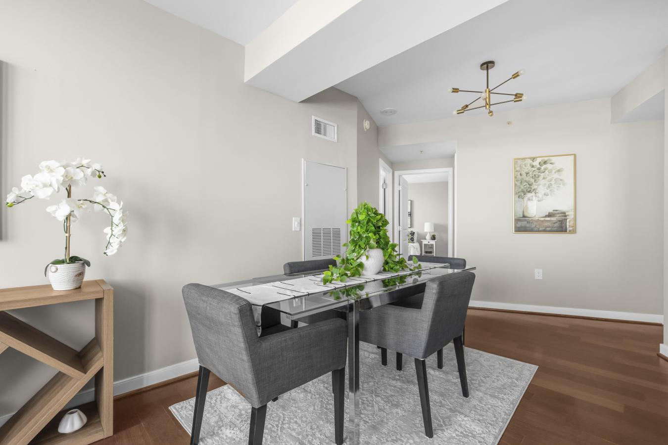 Washington, District of Columbia, 20001, United States, 2 Bedrooms Bedrooms, ,1 BathroomBathrooms,Residential,For Sale,2049845