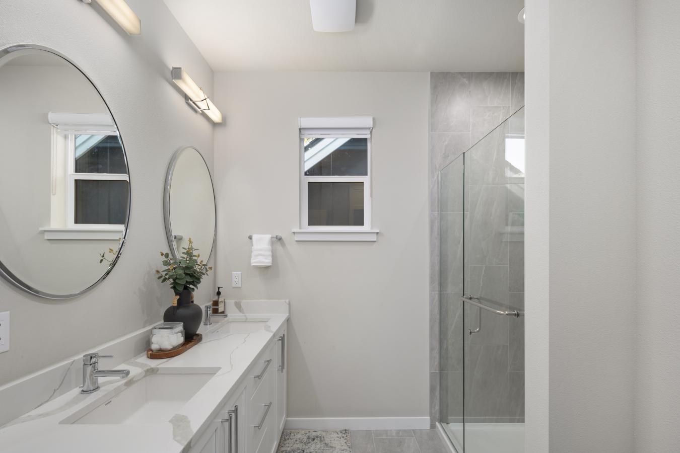 Woodinville, King, 98072, United States, 4 Bedrooms Bedrooms, ,3 BathroomsBathrooms,Residential,For Sale,2049843
