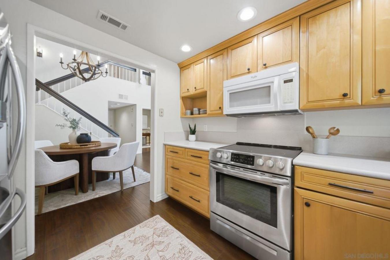 San Diego, San Diego, 92122, United States, 3 Bedrooms Bedrooms, ,3 BathroomsBathrooms,Residential,For Sale,2049841