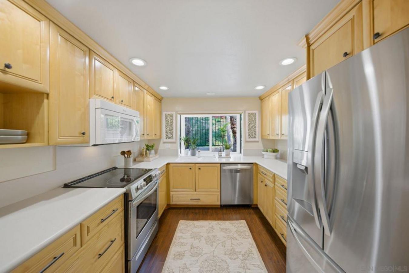 San Diego, San Diego, 92122, United States, 3 Bedrooms Bedrooms, ,3 BathroomsBathrooms,Residential,For Sale,2049841