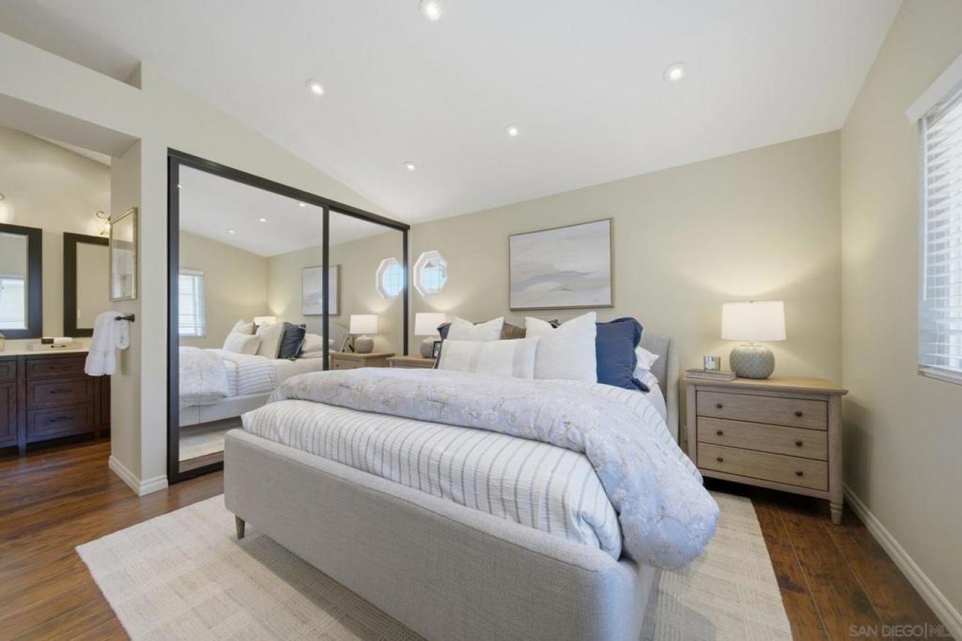 San Diego, San Diego, 92122, United States, 3 Bedrooms Bedrooms, ,3 BathroomsBathrooms,Residential,For Sale,2049841