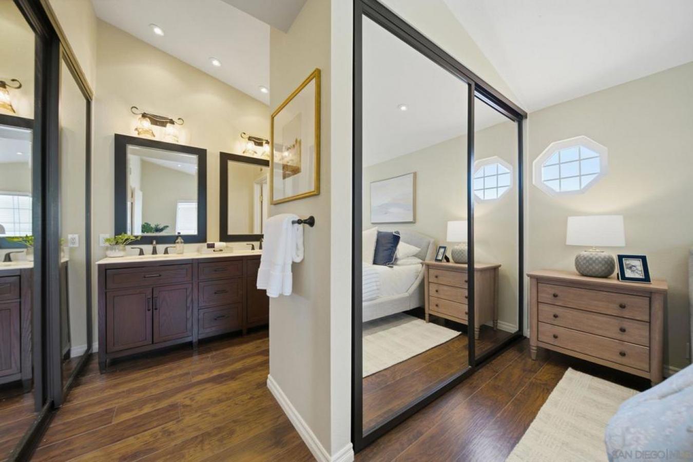 San Diego, San Diego, 92122, United States, 3 Bedrooms Bedrooms, ,3 BathroomsBathrooms,Residential,For Sale,2049841
