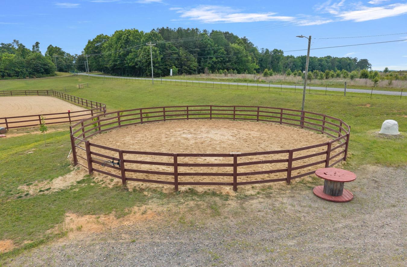 Catawba, Catawba, 28609, United States, 3 Bedrooms Bedrooms, ,5 BathroomsBathrooms,Residential,For Sale,2049838