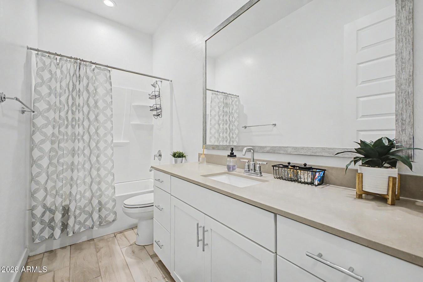 Laveen, Maricopa, 85339, United States, 4 Bedrooms Bedrooms, ,3 BathroomsBathrooms,Residential,For Sale,2049836