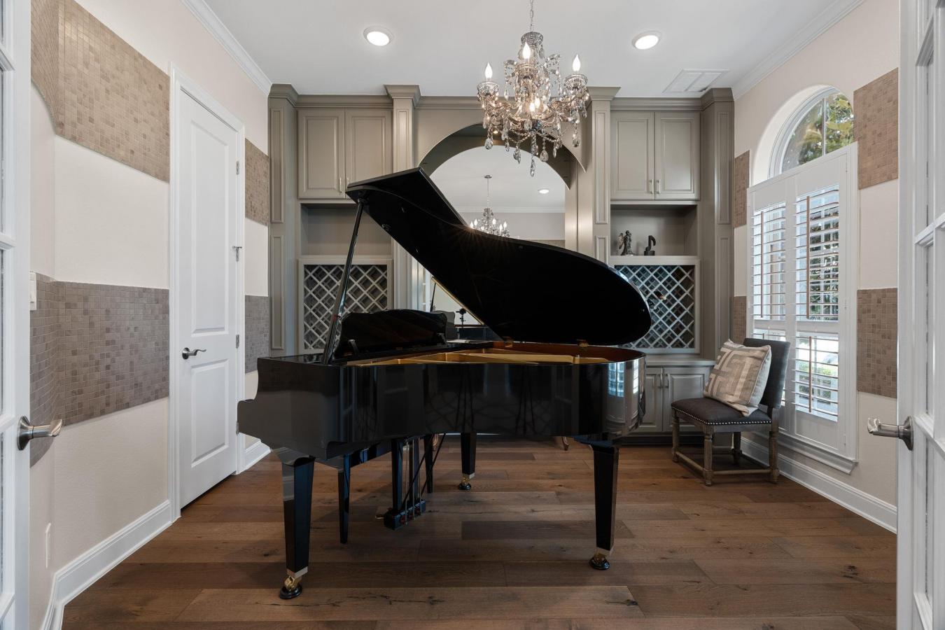 Leander, Travis, 78641, United States, 5 Bedrooms Bedrooms, ,4 BathroomsBathrooms,Residential,For Sale,2049833
