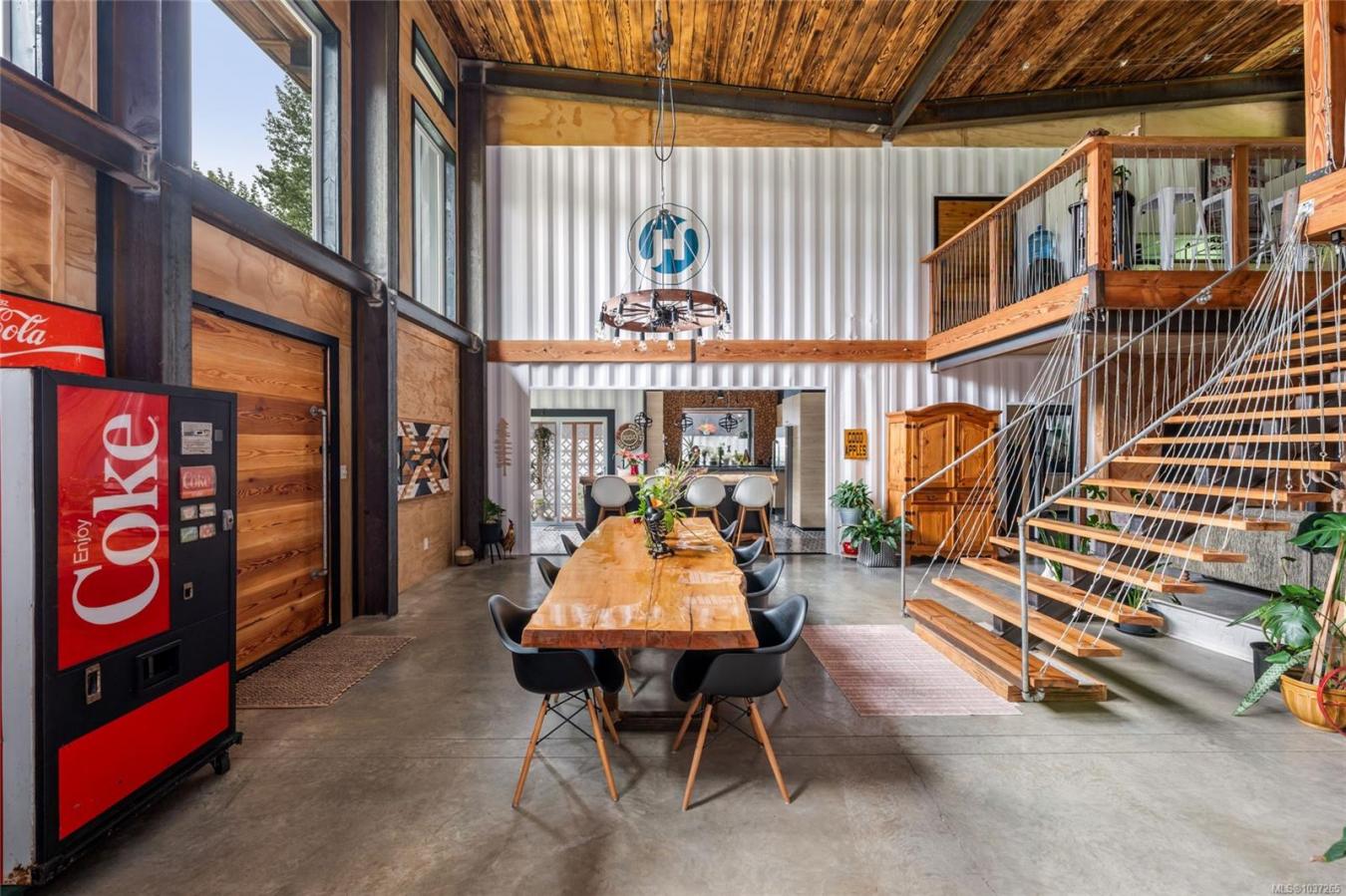Youbou, Cowichan Valley Regional District, V0R 3E1, Canada, 6 Bedrooms Bedrooms, ,5 BathroomsBathrooms,Residential,For Sale,2049830