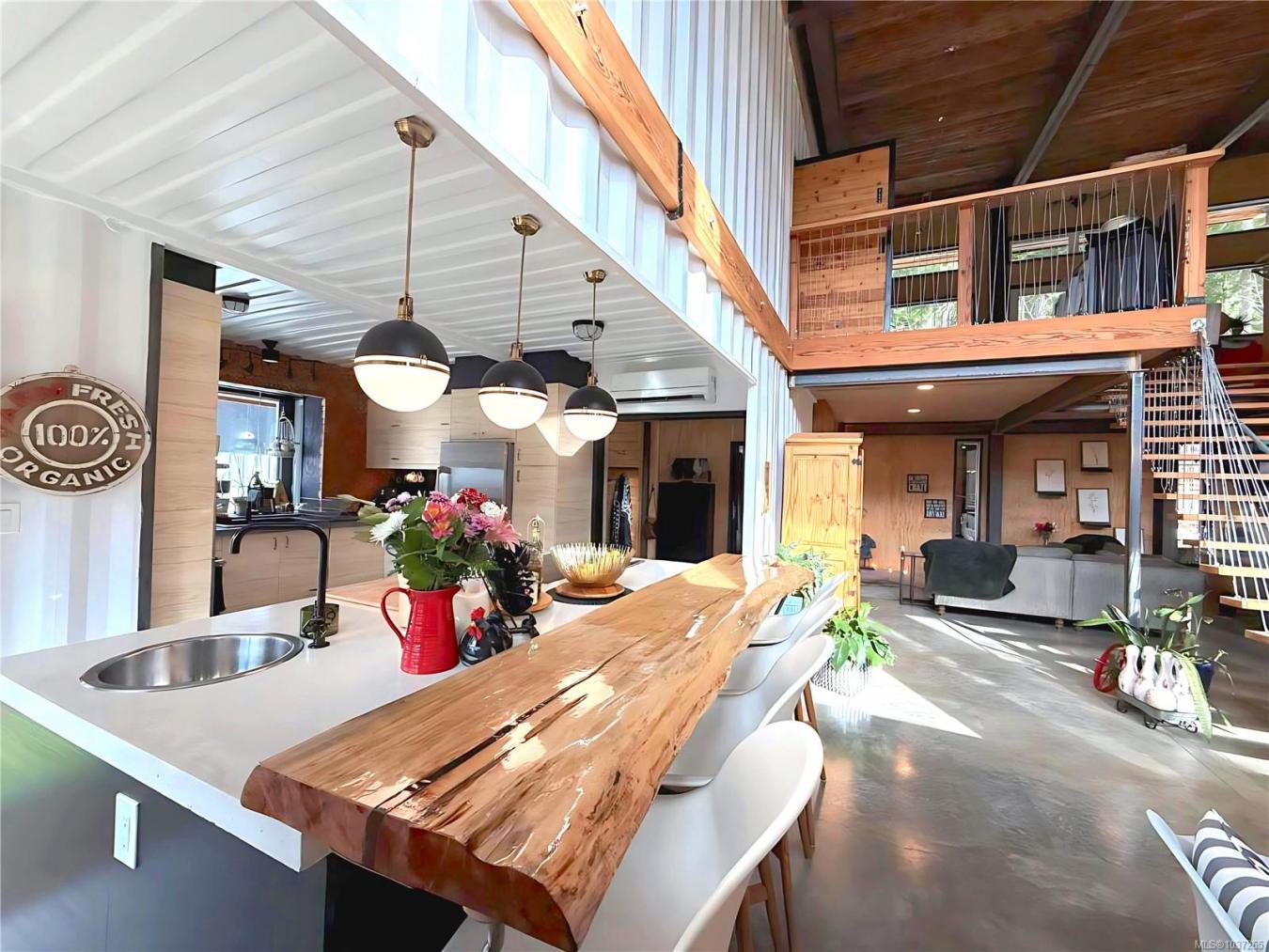 Youbou, Cowichan Valley Regional District, V0R 3E1, Canada, 6 Bedrooms Bedrooms, ,5 BathroomsBathrooms,Residential,For Sale,2049830