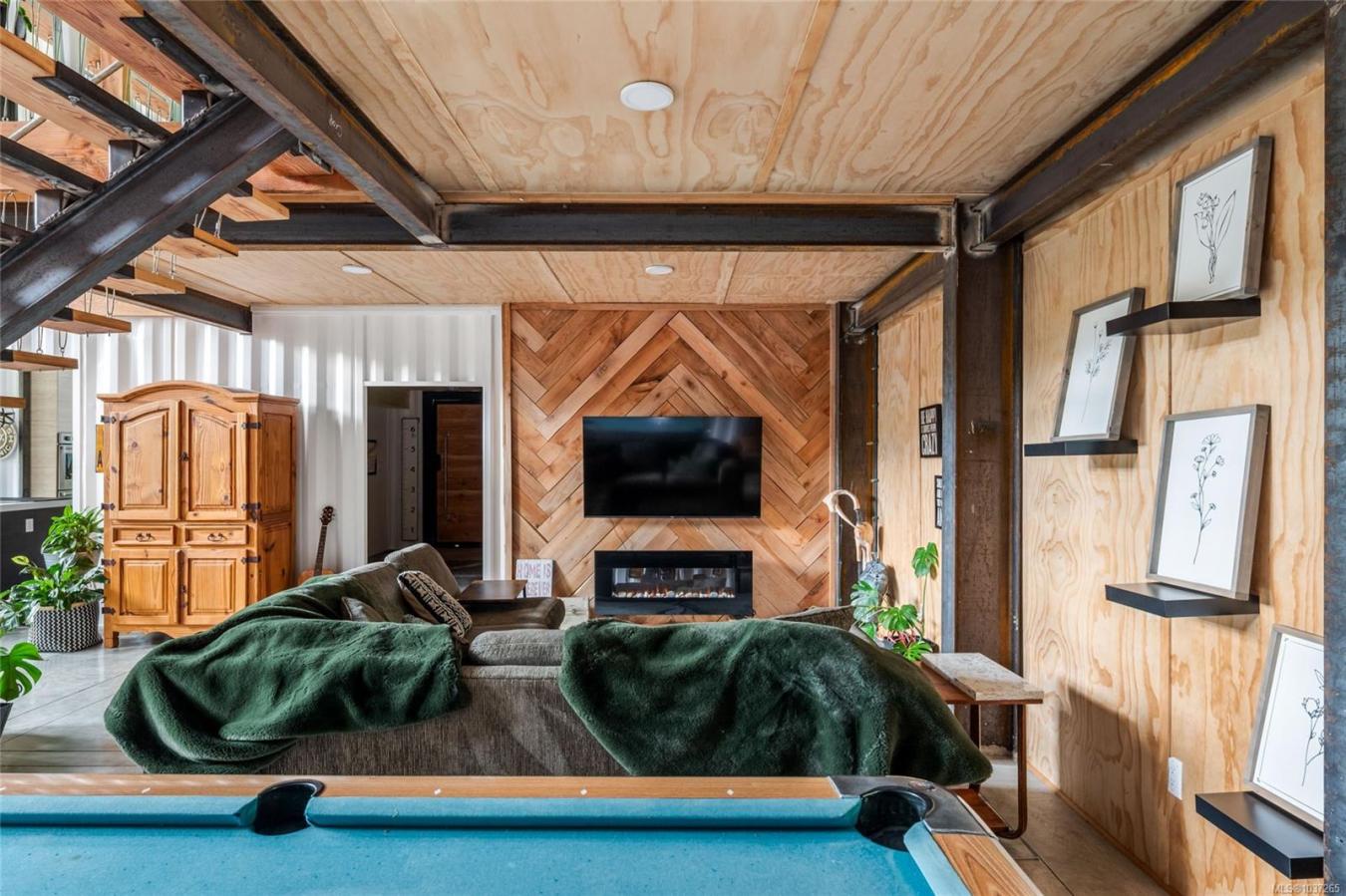 Youbou, Cowichan Valley Regional District, V0R 3E1, Canada, 6 Bedrooms Bedrooms, ,5 BathroomsBathrooms,Residential,For Sale,2049830