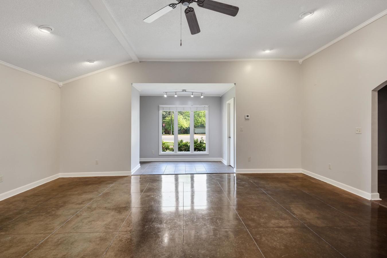 Tucked within the established beauty of East Memphis sought-after Pidg – image 16