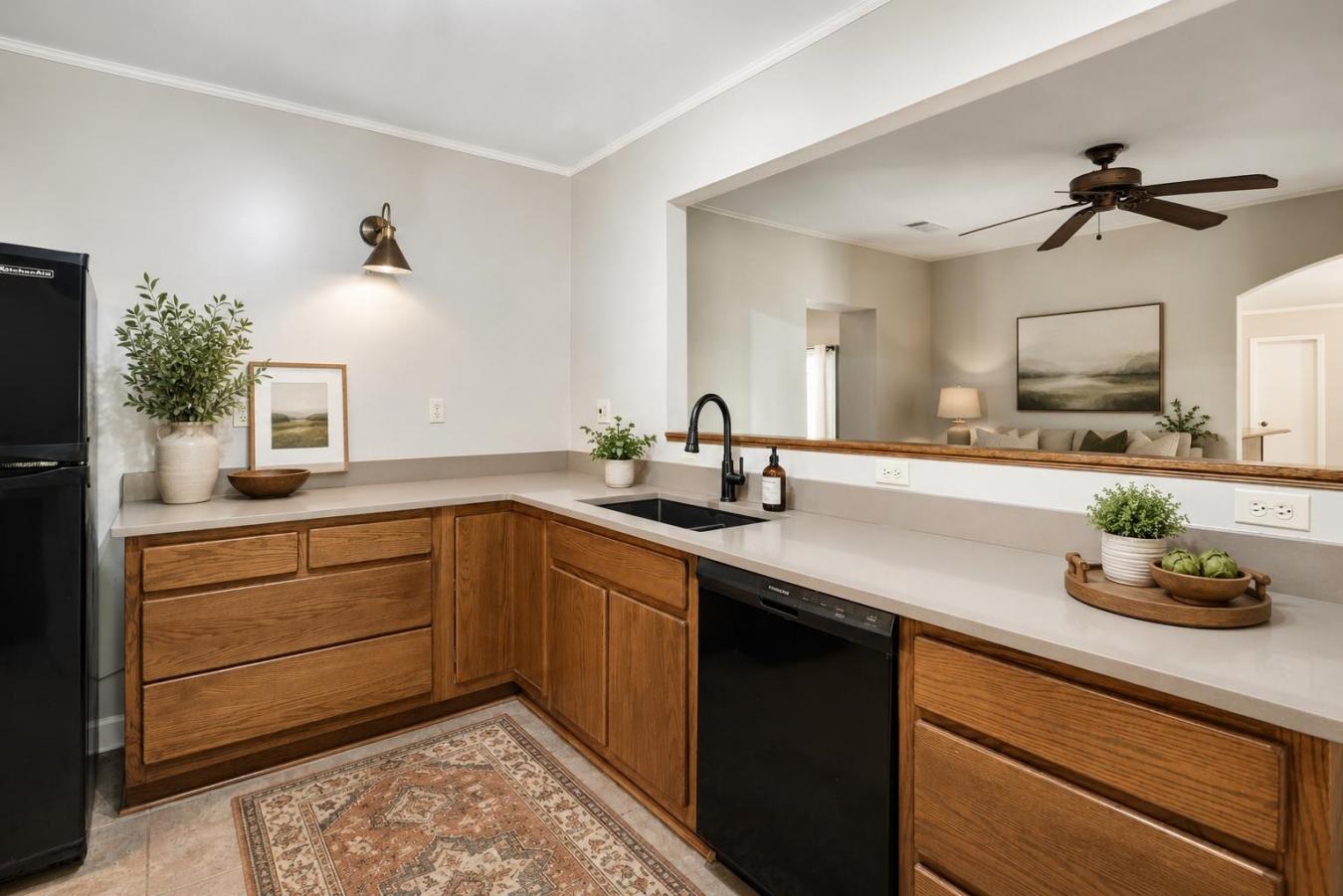 Tucked within the established beauty of East Memphis sought-after Pidg – image 9