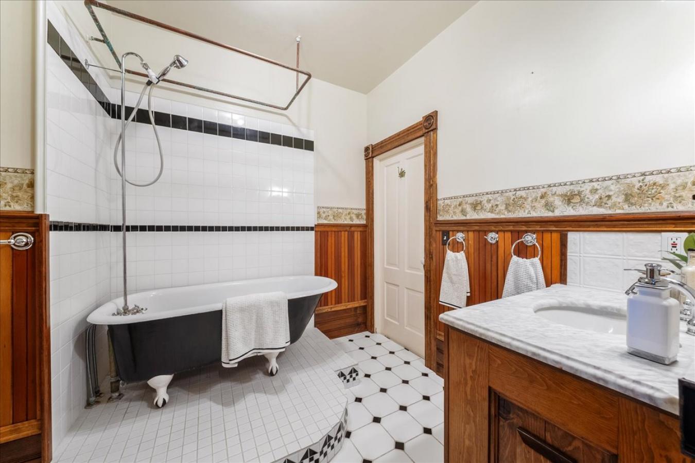 Grass Valley, Nevada, 95945, United States, ,Residential,For Sale,2049822